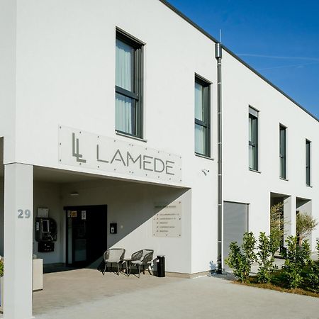 Lamede Self Check-In Hotel Wiener Neustadt Ngoại thất bức ảnh
