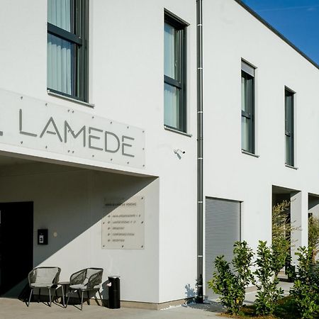 Lamede Self Check-In Hotel Wiener Neustadt Ngoại thất bức ảnh