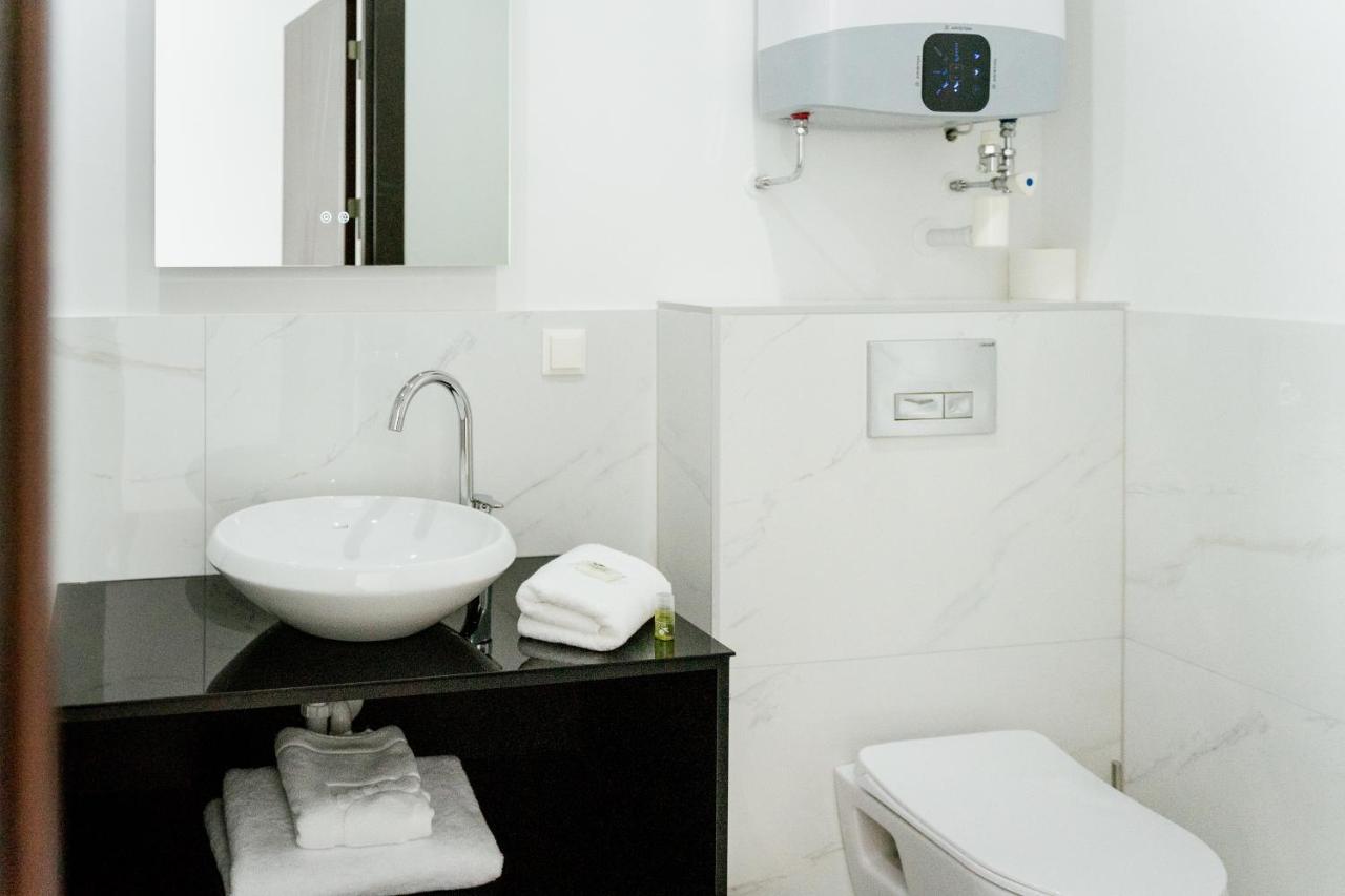 Lamede Self Check-In Hotel Wiener Neustadt Ngoại thất bức ảnh