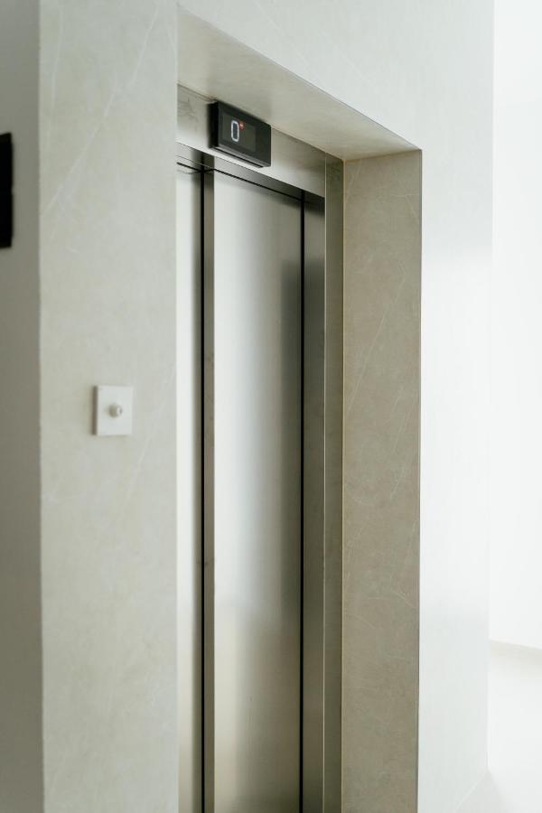 Lamede Self Check-In Hotel Wiener Neustadt Ngoại thất bức ảnh